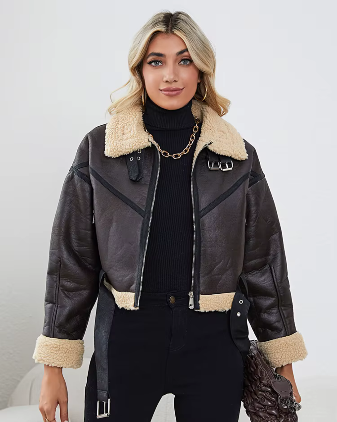 Aurora | Elegante Damen-Vintage-Aviatorjacke aus Kunstleder