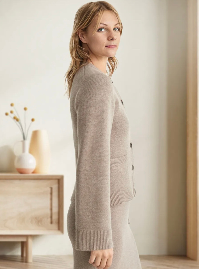 Liora | Eleganter Damen-Cardigan