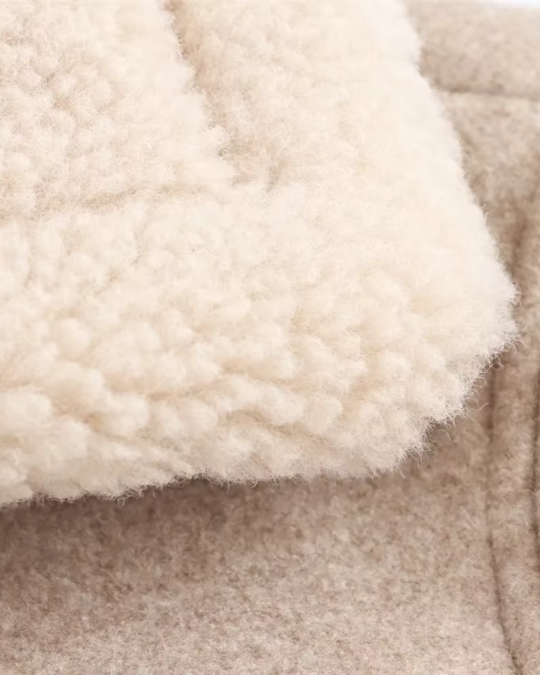 Elora | Elegante Minimalistische Damenjacke mit weichem Kragen