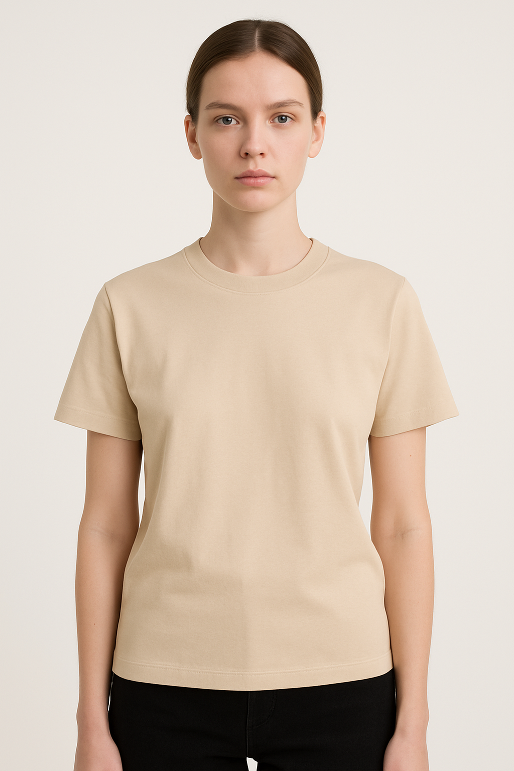 Lara | Basic T-Shirt